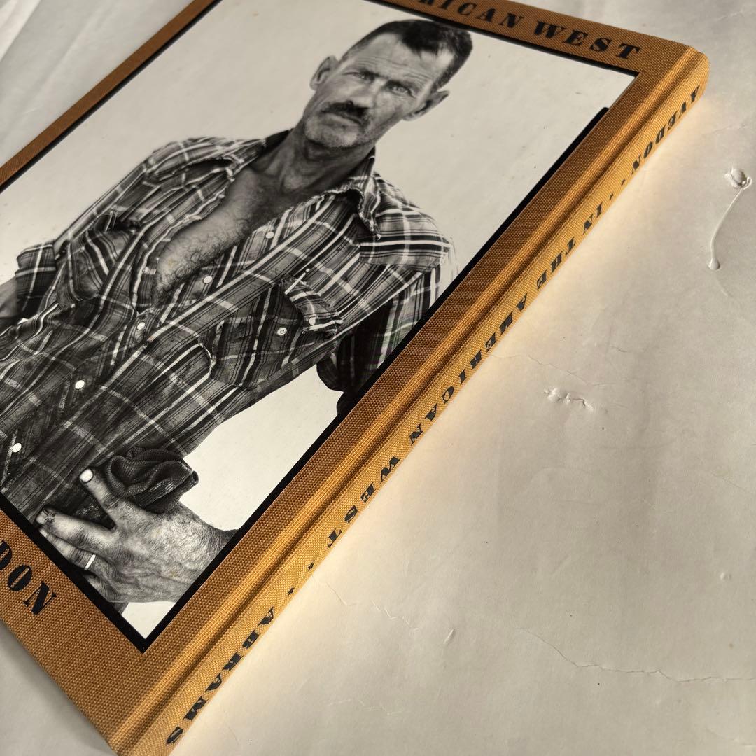 ●In the American West リチャード・アヴェドン　サイン入り