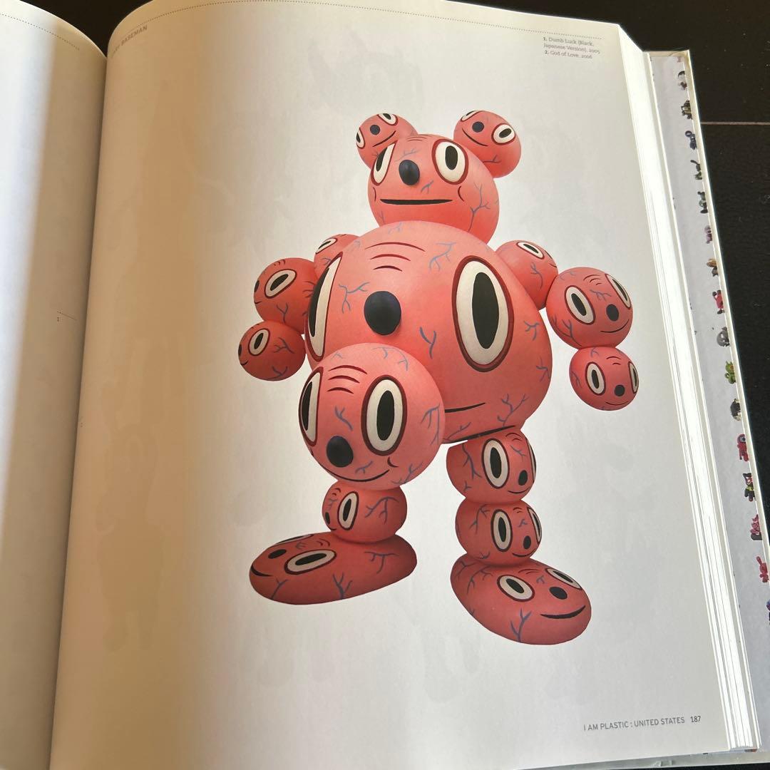 洋書 kid robot I AM PLSTIC アートトイ　作品集・写真集