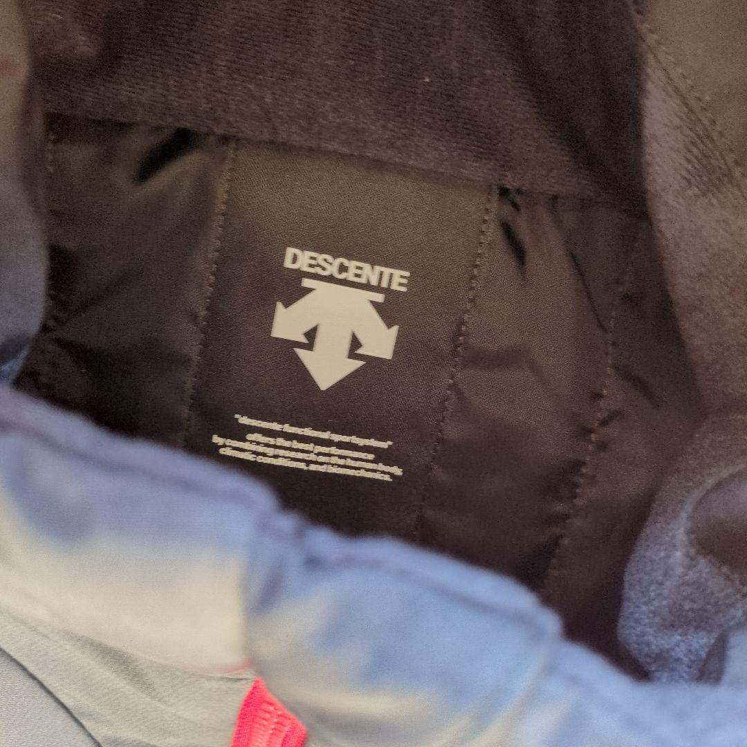 極美品　デサント　ムーブスポーツ　スキーウェア　上下セット　DESCENTE