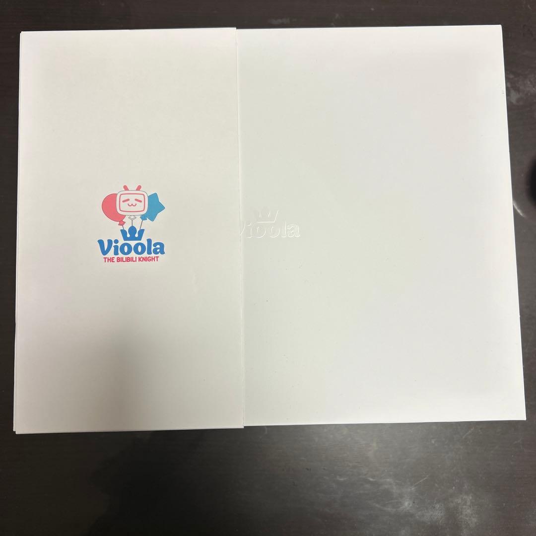 vioola フィギュア　popmart