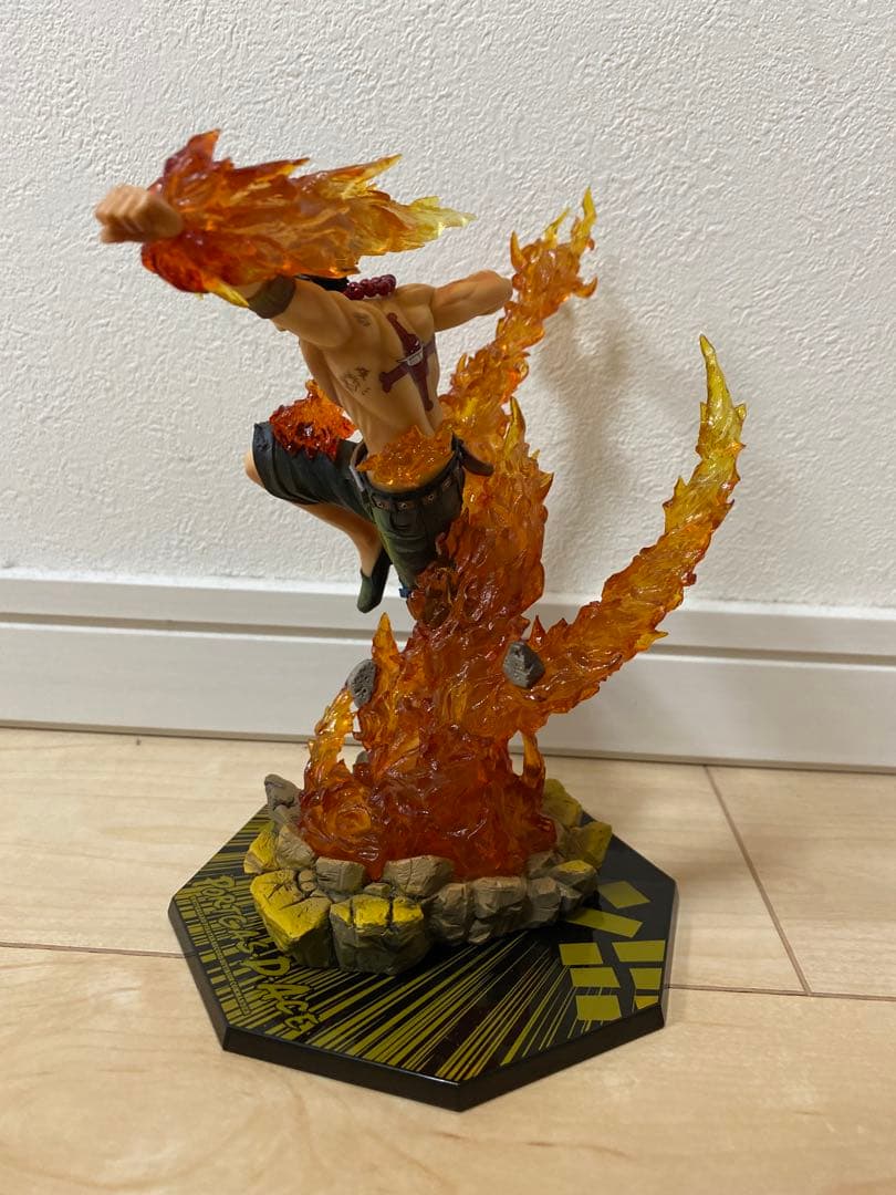 ワンピース　フィギュアーツzero　エース　マルコ　白ひげ海賊団セット