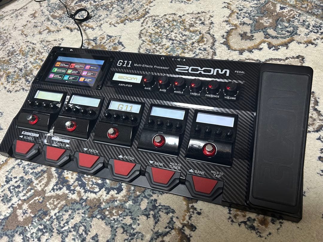 zoom G11 マルチ　iPadで遠隔操作　起動時のイルミが素敵　ステージ映え