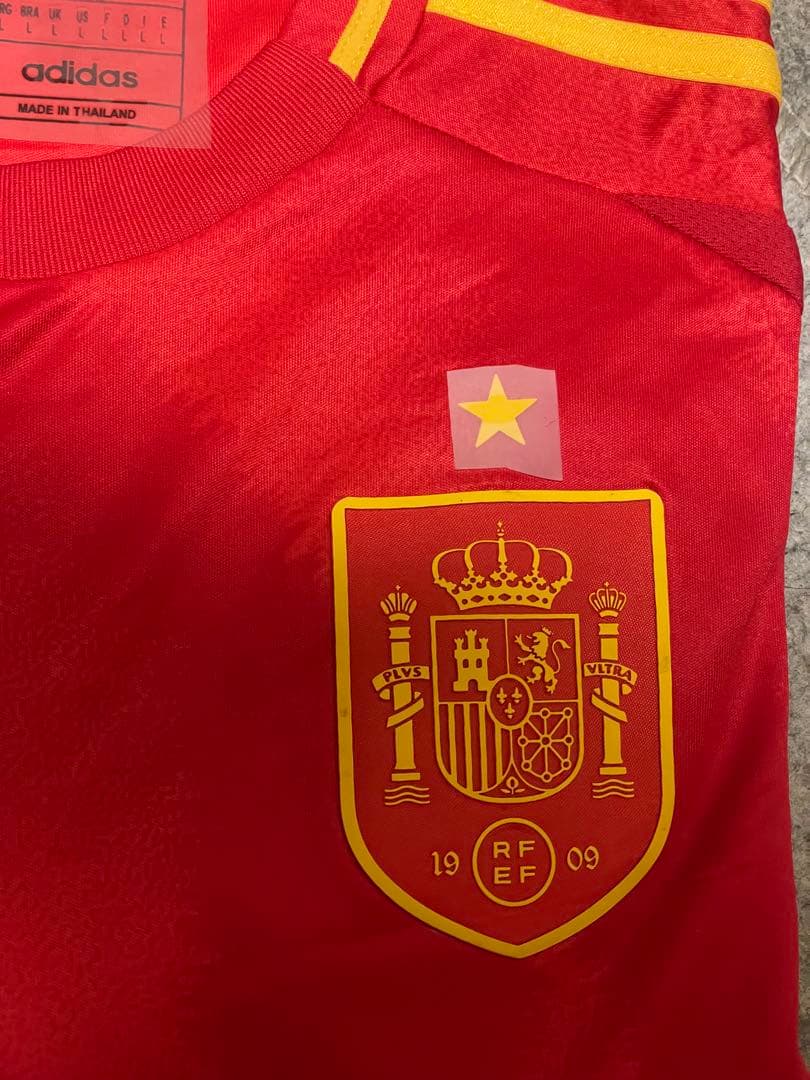 2024年スペイン代表ホームユニフォーム