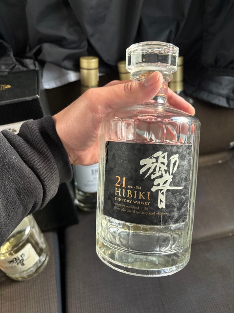 山﨑18年 2本白州18年響21年100周年1マッカラン 18年 3 箱1 空瓶