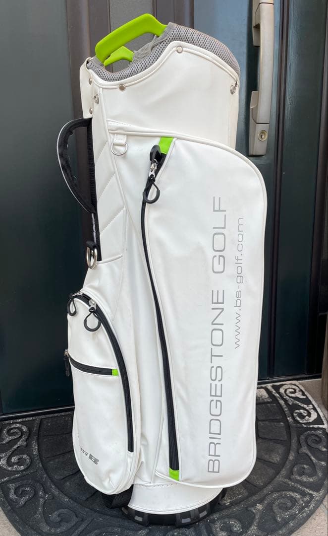 ★ BRIDGESTONE（ブリヂストン）ツアーB軽量ゴルフバック中古美品★