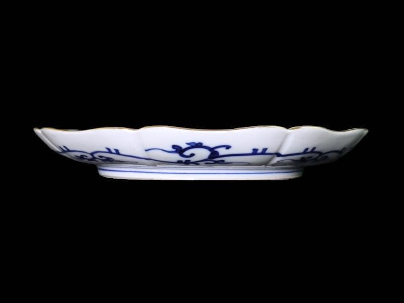 大聖寺伊万里　金襴手　百花繚乱　花籠に蝶の図　８寸半皿　E397AS-COa