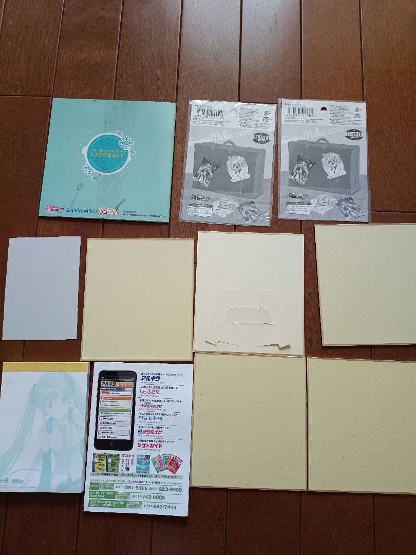 初音ミク フィギュア バッジ ポストカード セット