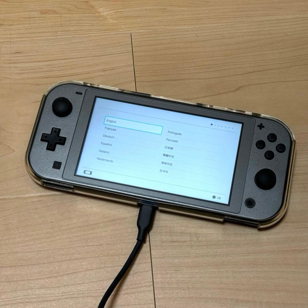 【極美品】スイッチ　ライト　ポケモン　限定