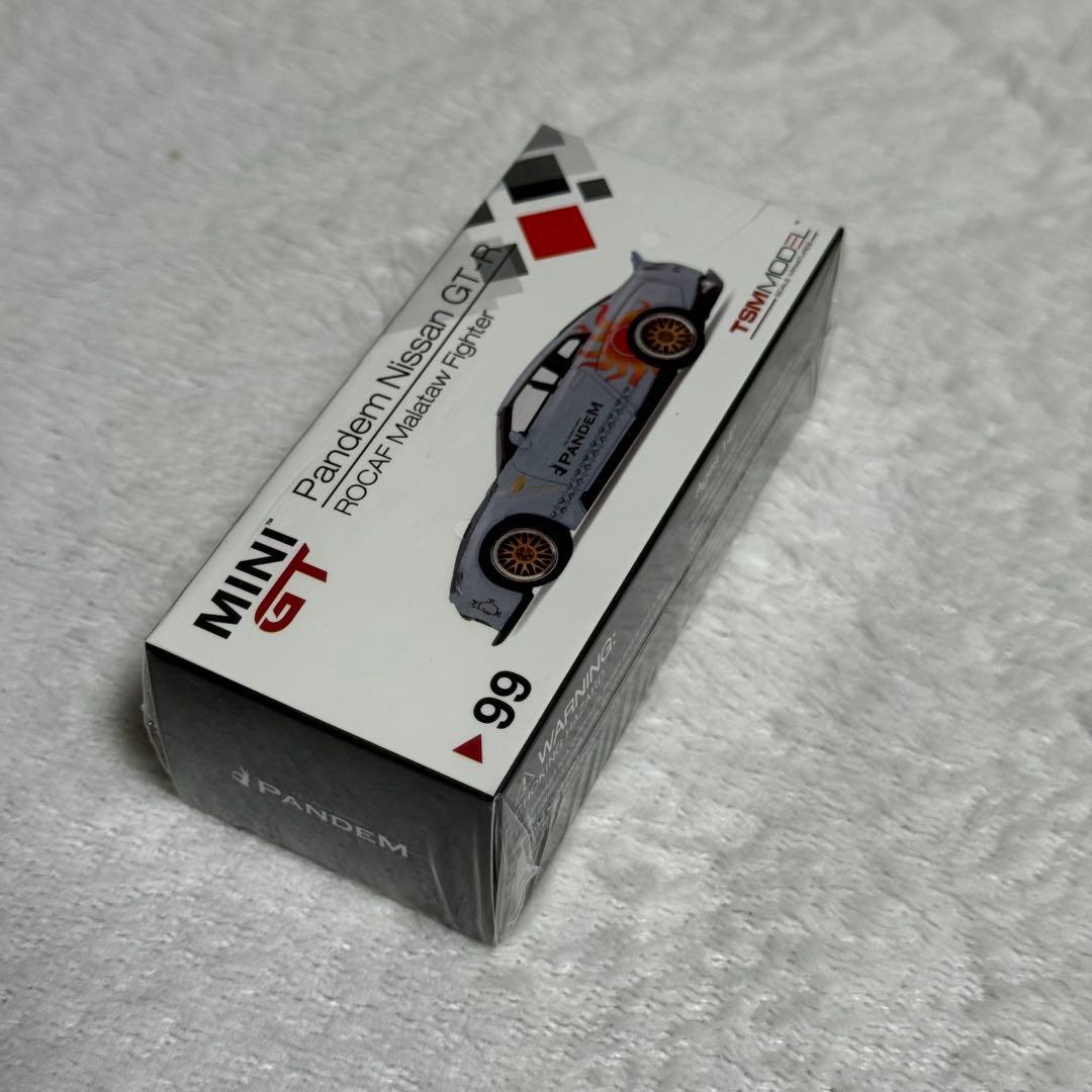 MINI GT パンデム 日産 GT-R ROCAF マラタウファイター #99