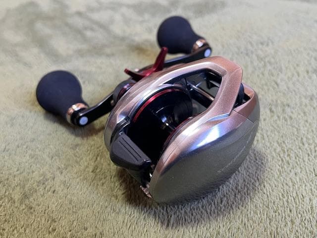 シマノ　21 スコーピオンMD 301 XGLH 左巻き ①