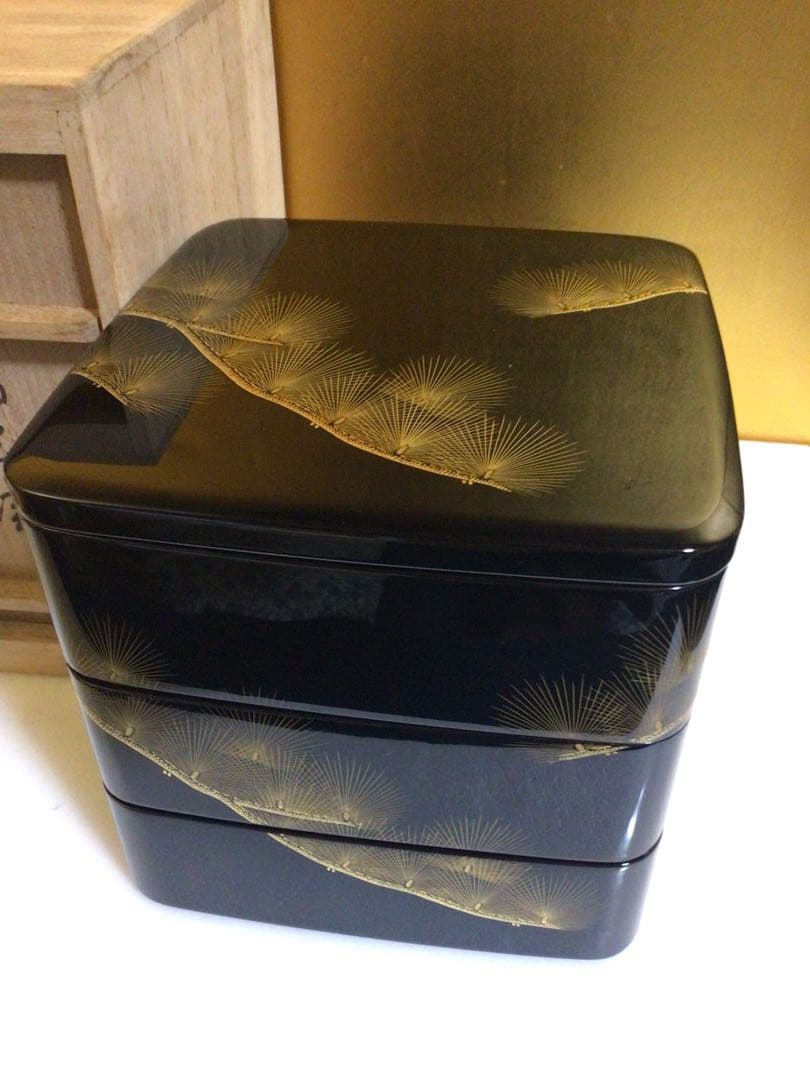 輪島塗 沈金 重箱 共箱付き