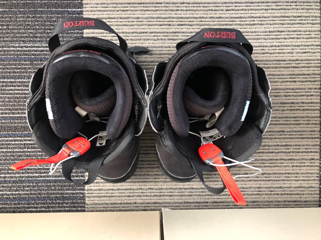 Burtonスノーボードブーツwomen's 23.5㎝（中古品）