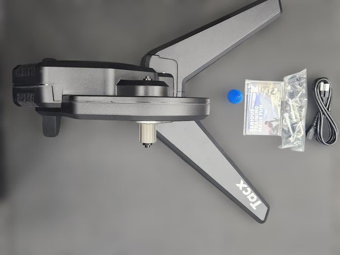 新品　Garmin　スマートローラー　Tacx　FLUX S　Smart