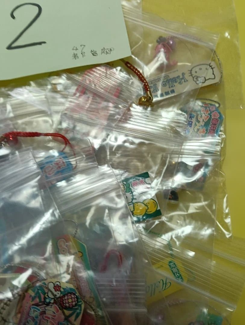 162個！ハローキティストラップ、ファスナーマスコット都道府県制覇３セット