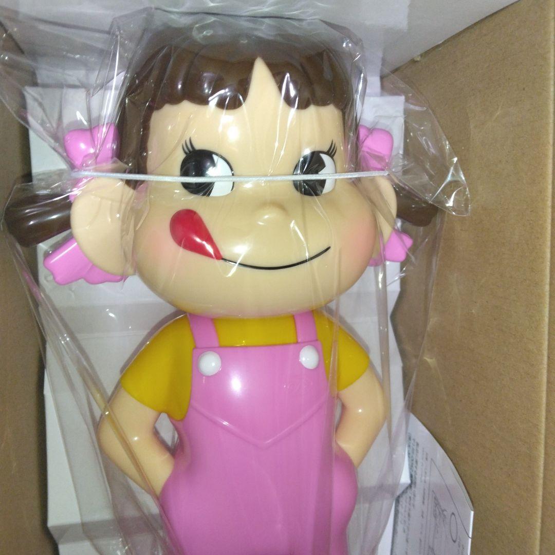 ペコちゃん人形