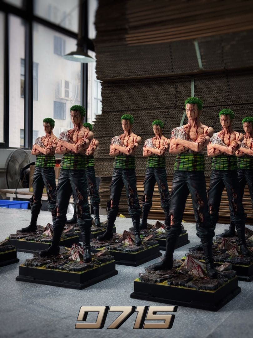 ワンピース　ロロノア・ゾロ　ガレージキッド　フィギュア　完成品