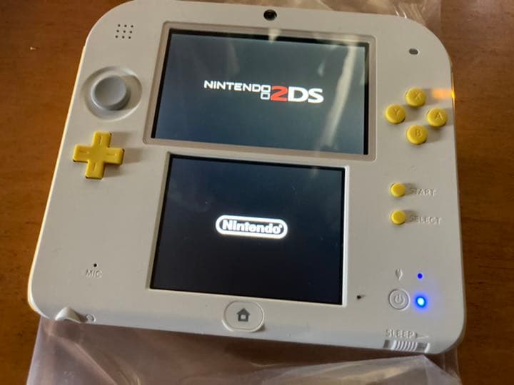 レア　Nintendo 他ゲーム機本体 ニンテンドー2DS スーパーマリオパック