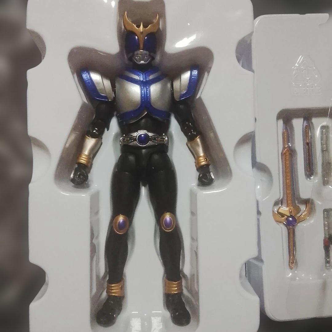 仮面ライダー クウガ　タイタンフォーム　フィギュア