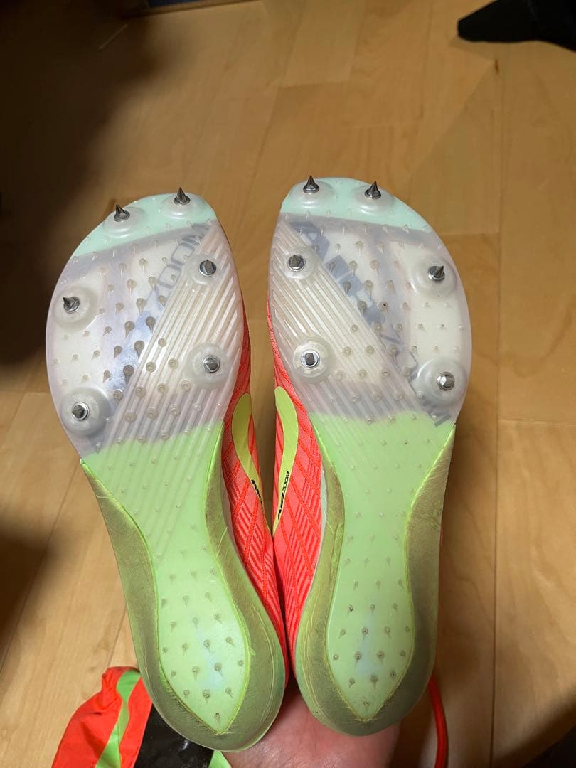 マックスフライ2 Nike 陸上競技用スパイク オレンジ