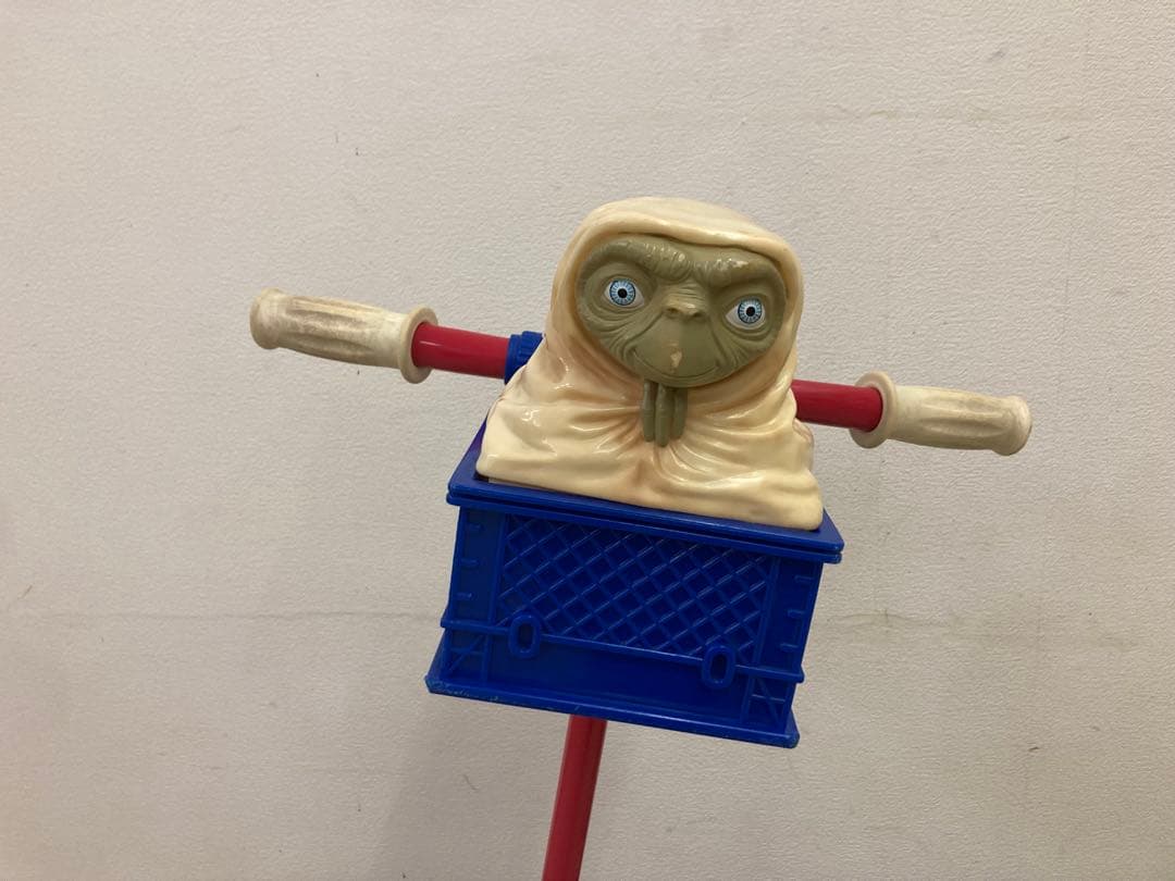 c*e様 レア品　E.T. キックボード