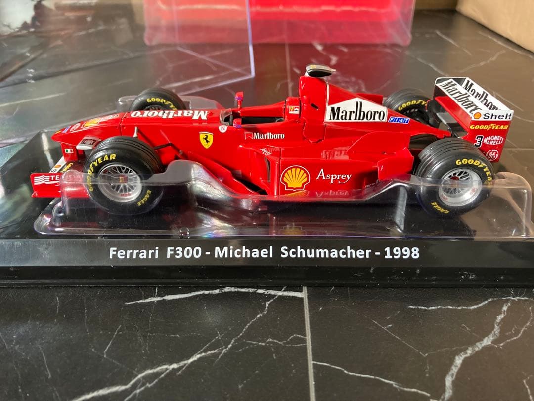 日本未発売　フェラーリF1 ビッグスケールコレクション フェラーリF300