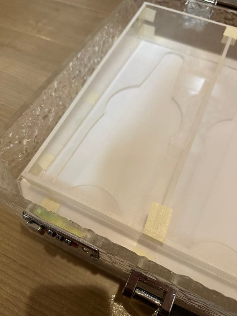 アルマンド アタッシュケース