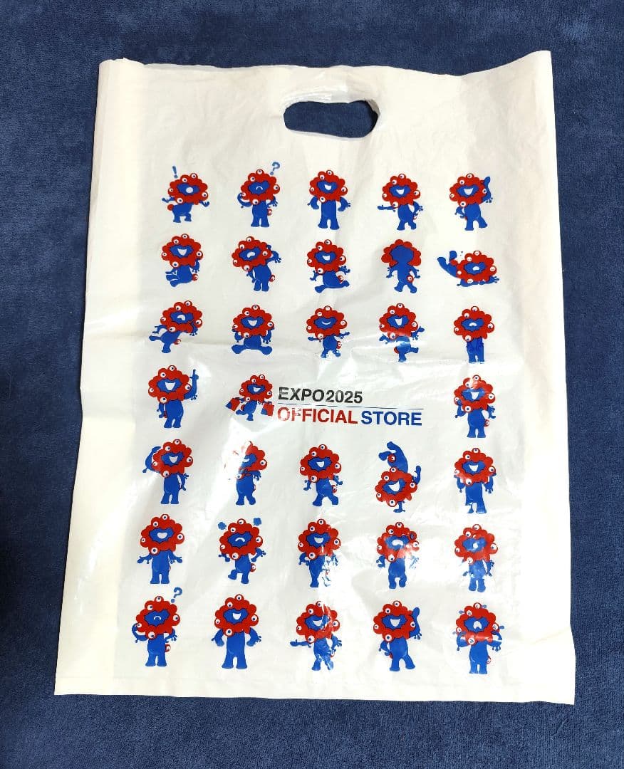 大阪関西万博 ミャクミャク ラブブ ストラップ付 フィギュア【新品】レシート有り