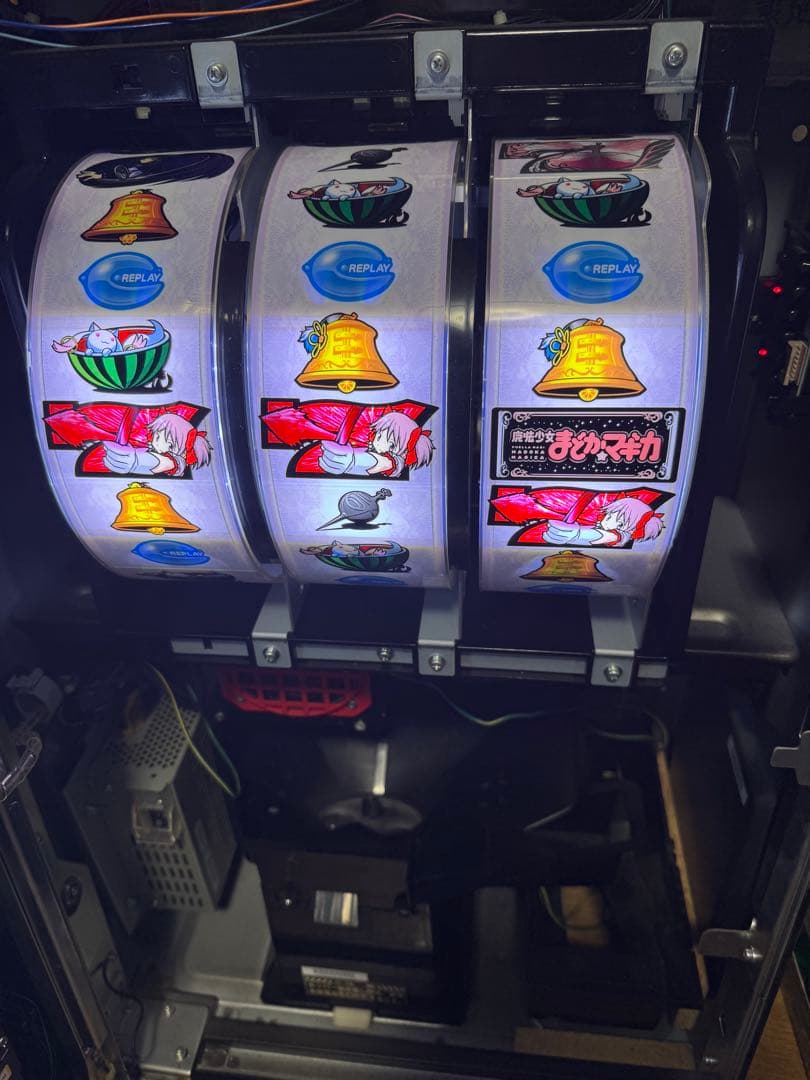 魔法少女まどか☆マギカ　初代　実機　スロット