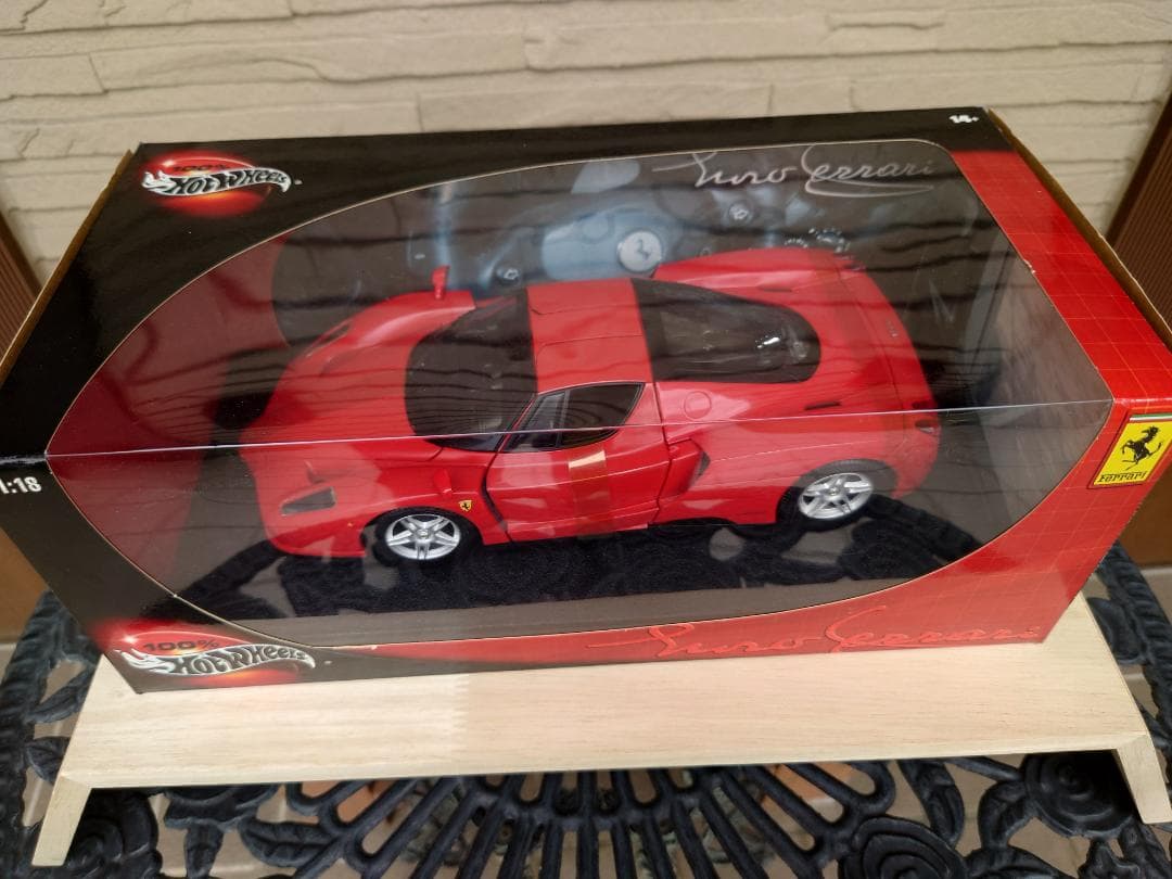 1/18 Hot Wheels(ホットウィール) エンツォ フェラーリ