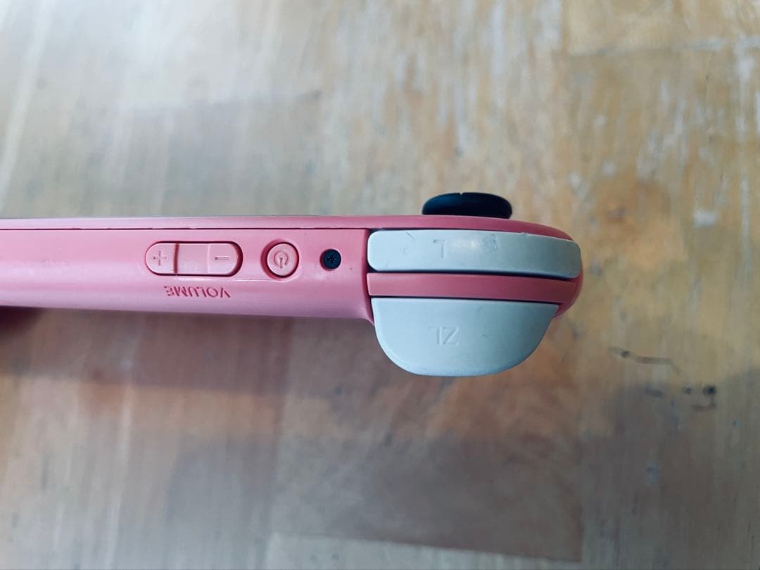 Nintendo Switch Lite コーラル