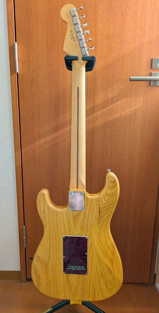 【kt175】Fender MIJ Limited ストラト 使用浅 中古