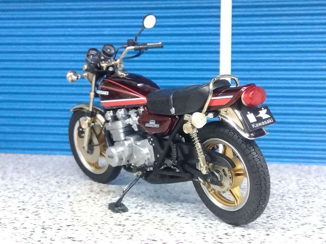 1/18ミニカー マルサン鉄馬プロジェクト カワサキ Z900 Z1 カスタム