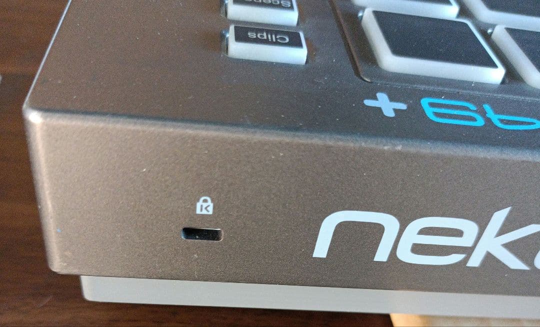 Nektar IMPACT LX49+ シンセサイザー