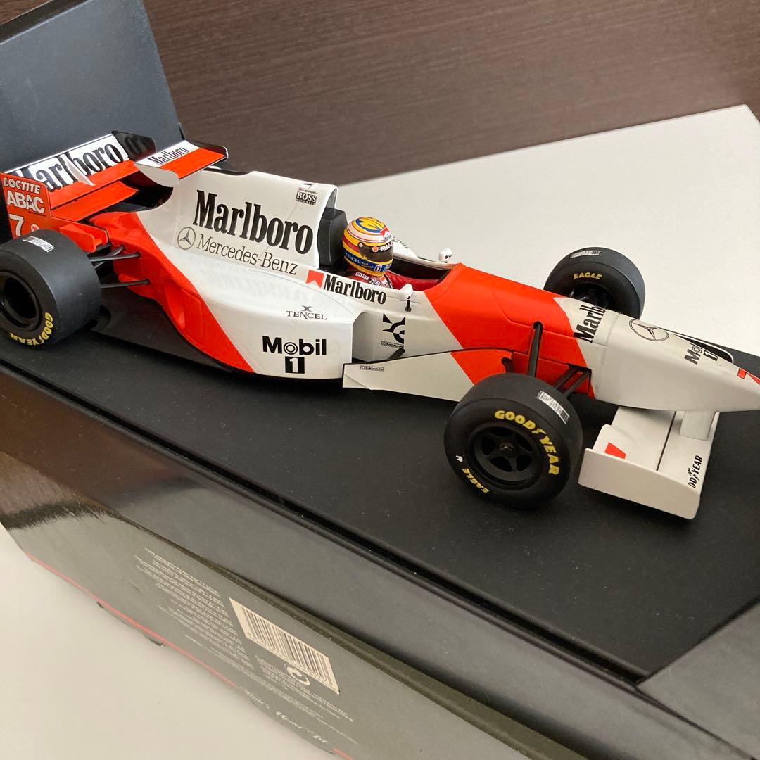 Marlboroマクラーレン メルセデスMP 4/10 1/18