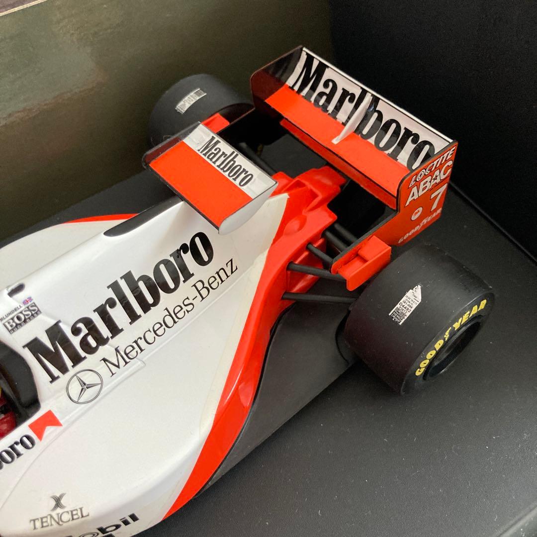 Marlboroマクラーレン メルセデスMP 4/10 1/18
