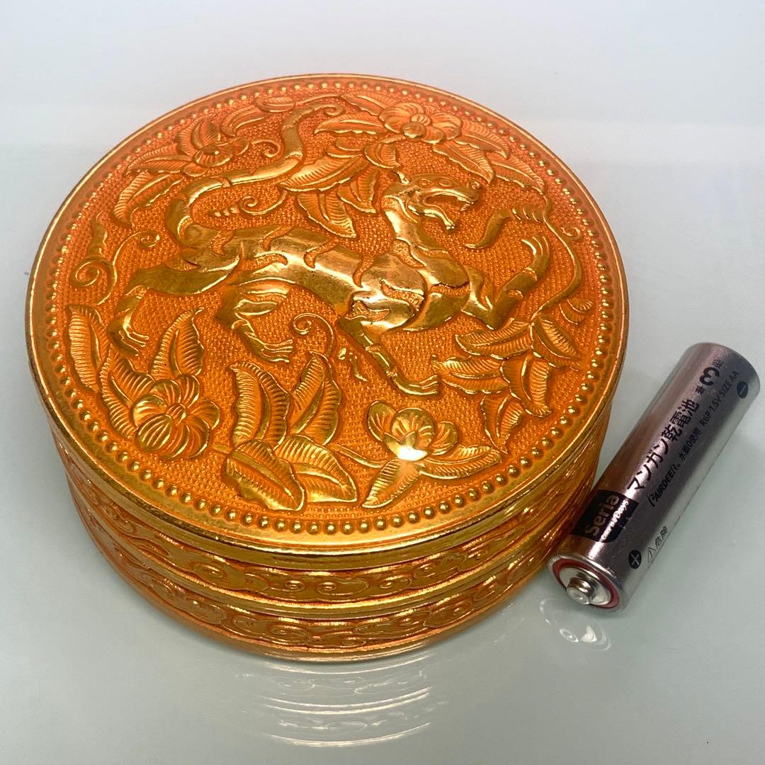 文房貝 小物入れ ジュエリーボックス凹凸金虎凰彫刻　インテリア　置物縁起物時代物