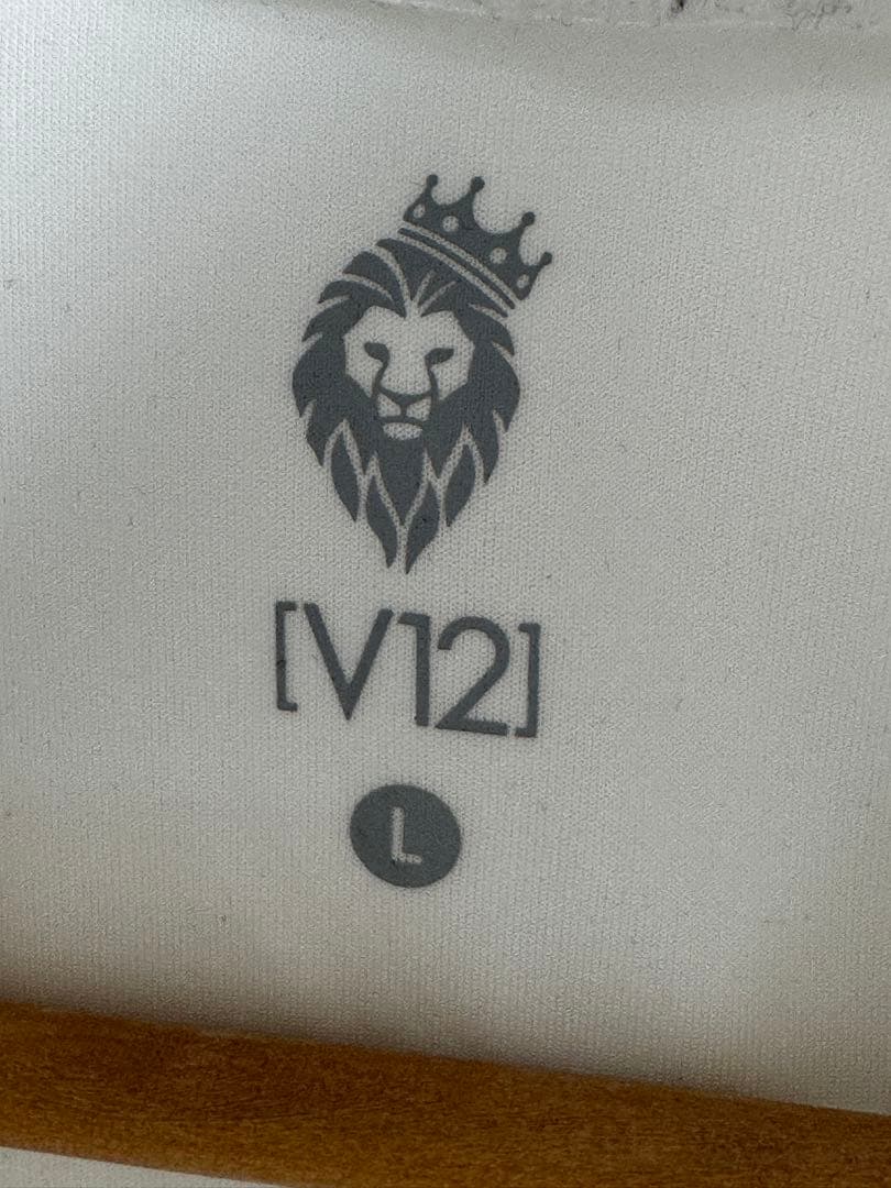 V12 メンズ モックネック 白　L 未使用