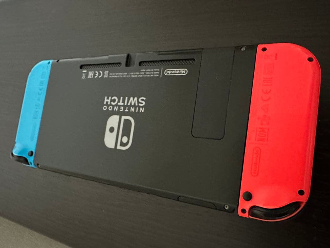 Nintendo Switch 本体 青/オレンジ Joy-Con付き　バッグ付
