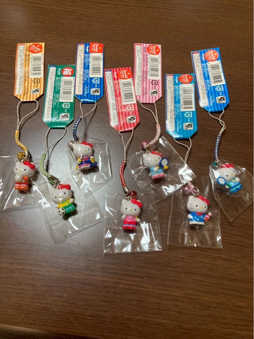 希少 激レア 新品 ご当地 ハローキティ 体育会系 テニス部 帰宅部 ストラップ
