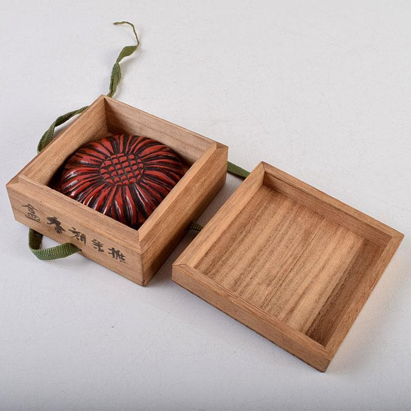 茶道具　剔紅　堆朱　花彫香合　時代箱　V　9267