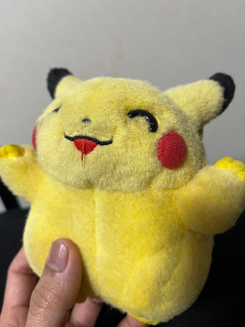 ポケモン ピカチュウ バンザイぬいぐるみ にっこり 初期 TOMY タカラトミー