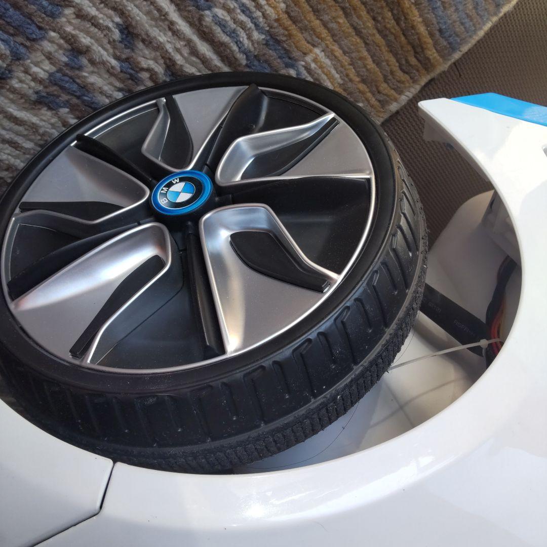 トイザらス　 i8 Concept Spyder 子供用電動自動車