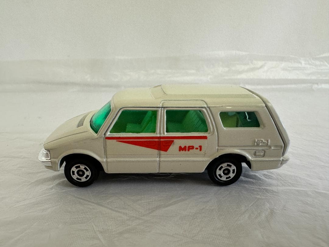 トミカ 黒箱 日本製 レトロ トヨタ ダイナ JAF レッカー トヨタ MP-1