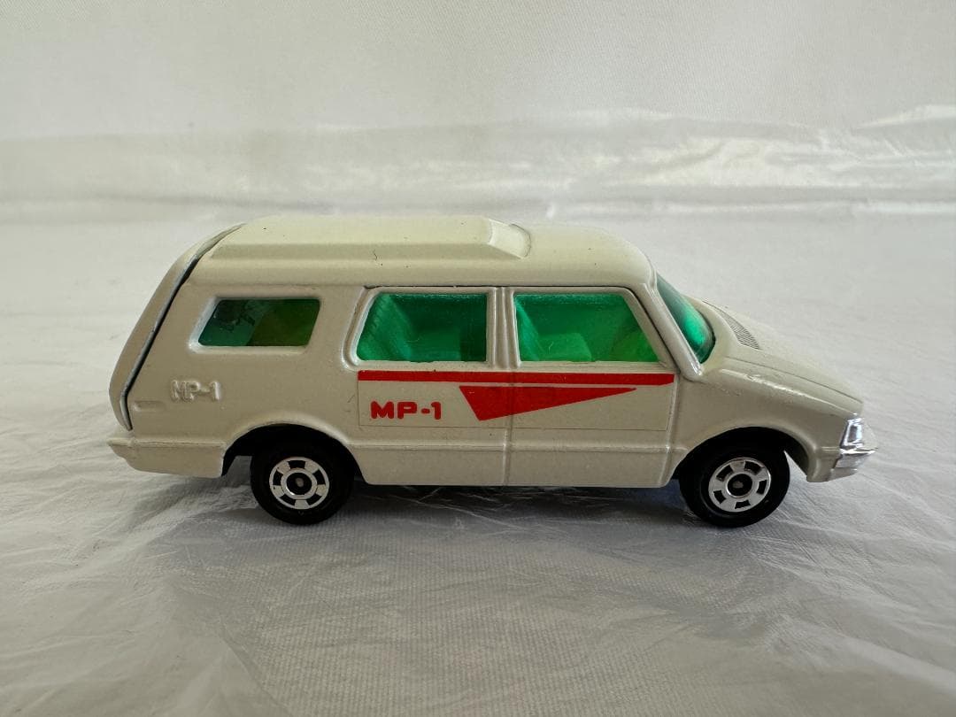 トミカ 黒箱 日本製 レトロ トヨタ ダイナ JAF レッカー トヨタ MP-1