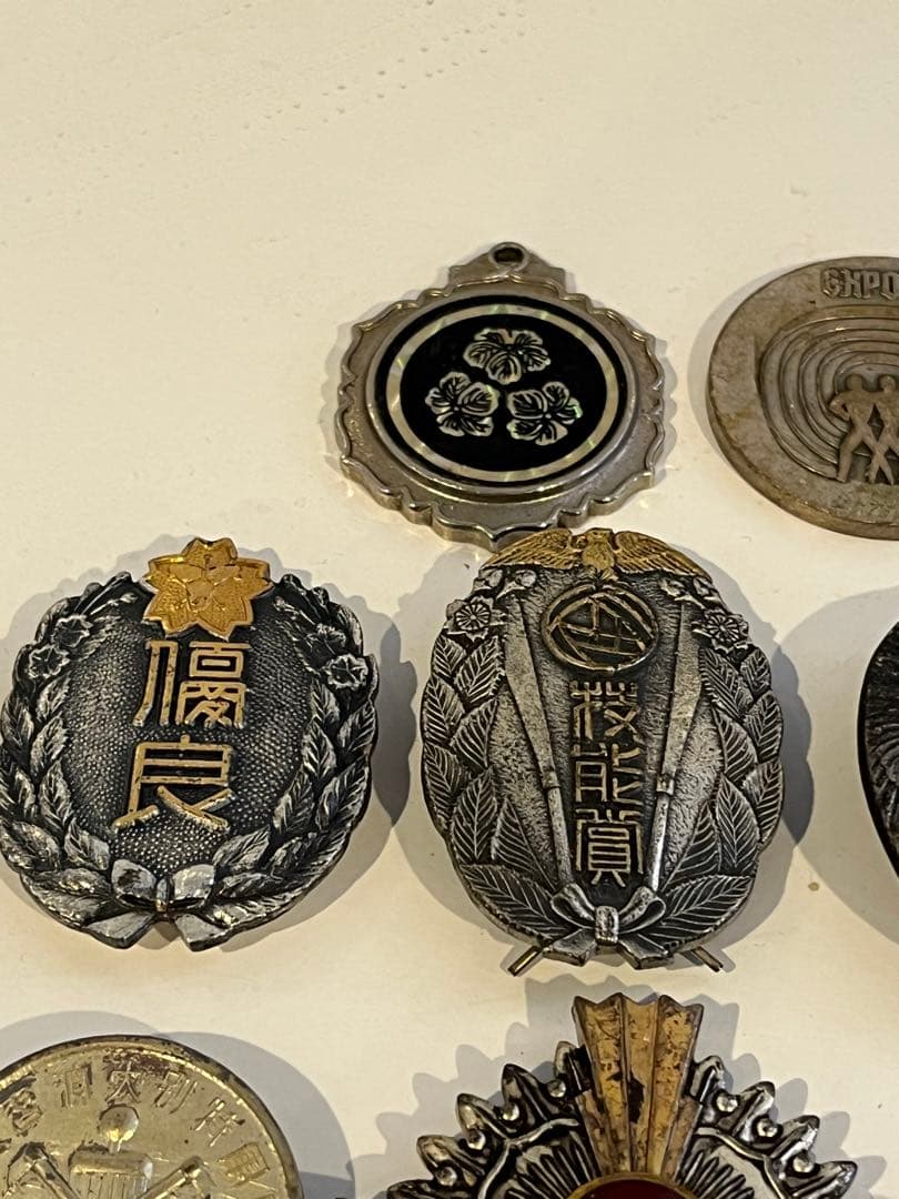 超大量　勲章　記念賞　大日本帝国　戦時中　レア　コレクション　アンティーク　銀貨