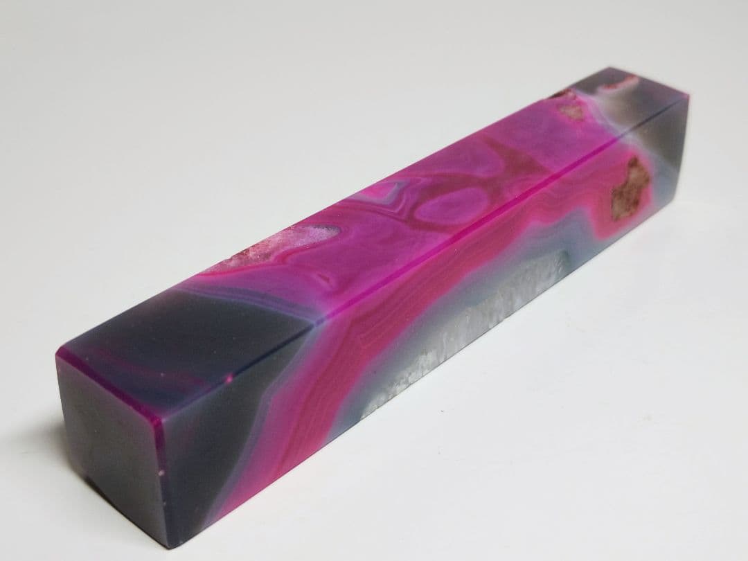 瑪瑙 401g メノウ アゲート 原石 鑑賞石 自然石 誕生石 鉱物 鉱石 水石