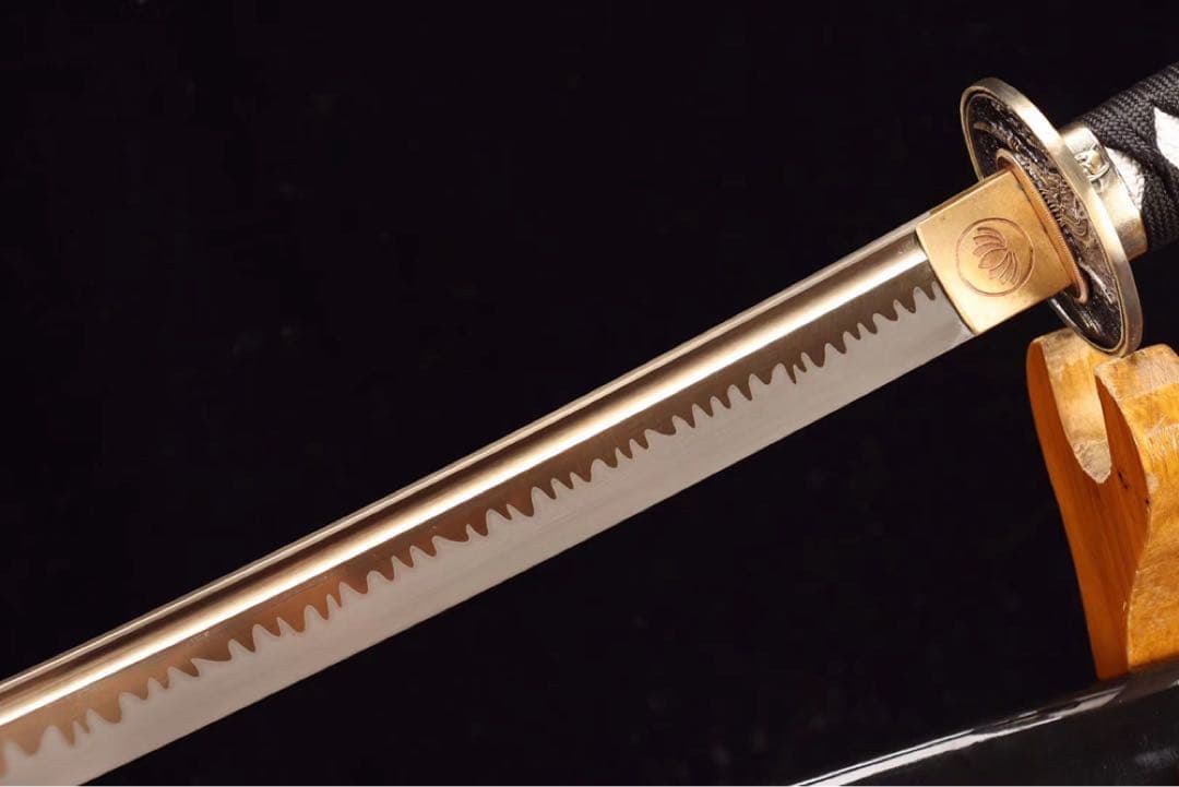三つ葉 刀装具 日本刀 武具 鑑賞刀 居合刀 模造刀 舞踊刀