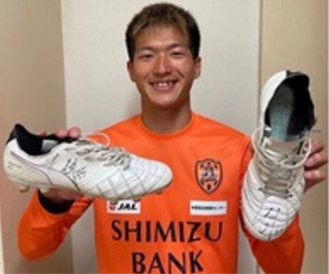 清水エスパルス　北川航也選手サイン入りスパイク