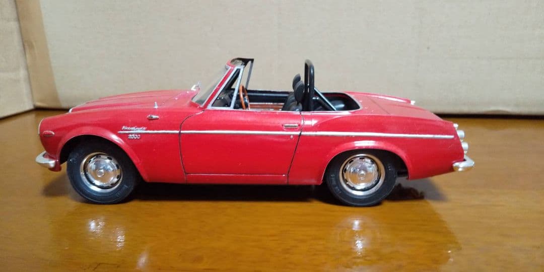 プラモデル完成品1/24 ダットサンフェアレディ