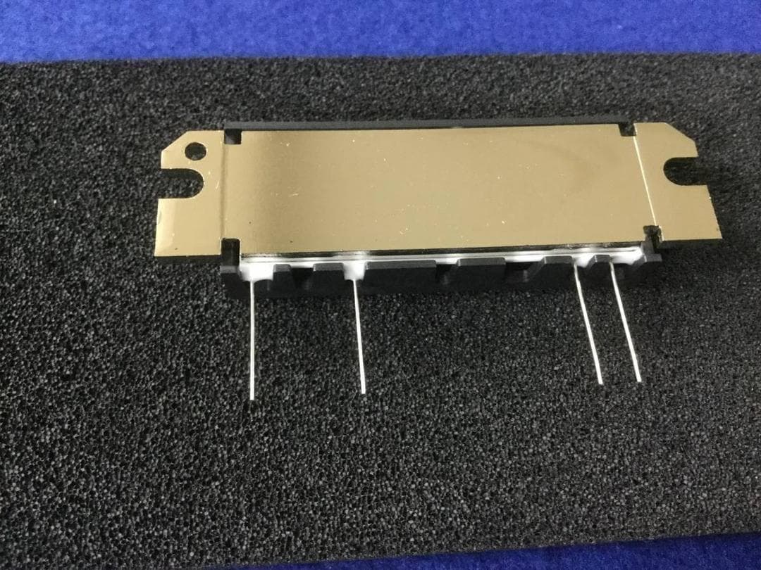 RA30H0608M 三菱 68-88MHz 30W RF FET １個
